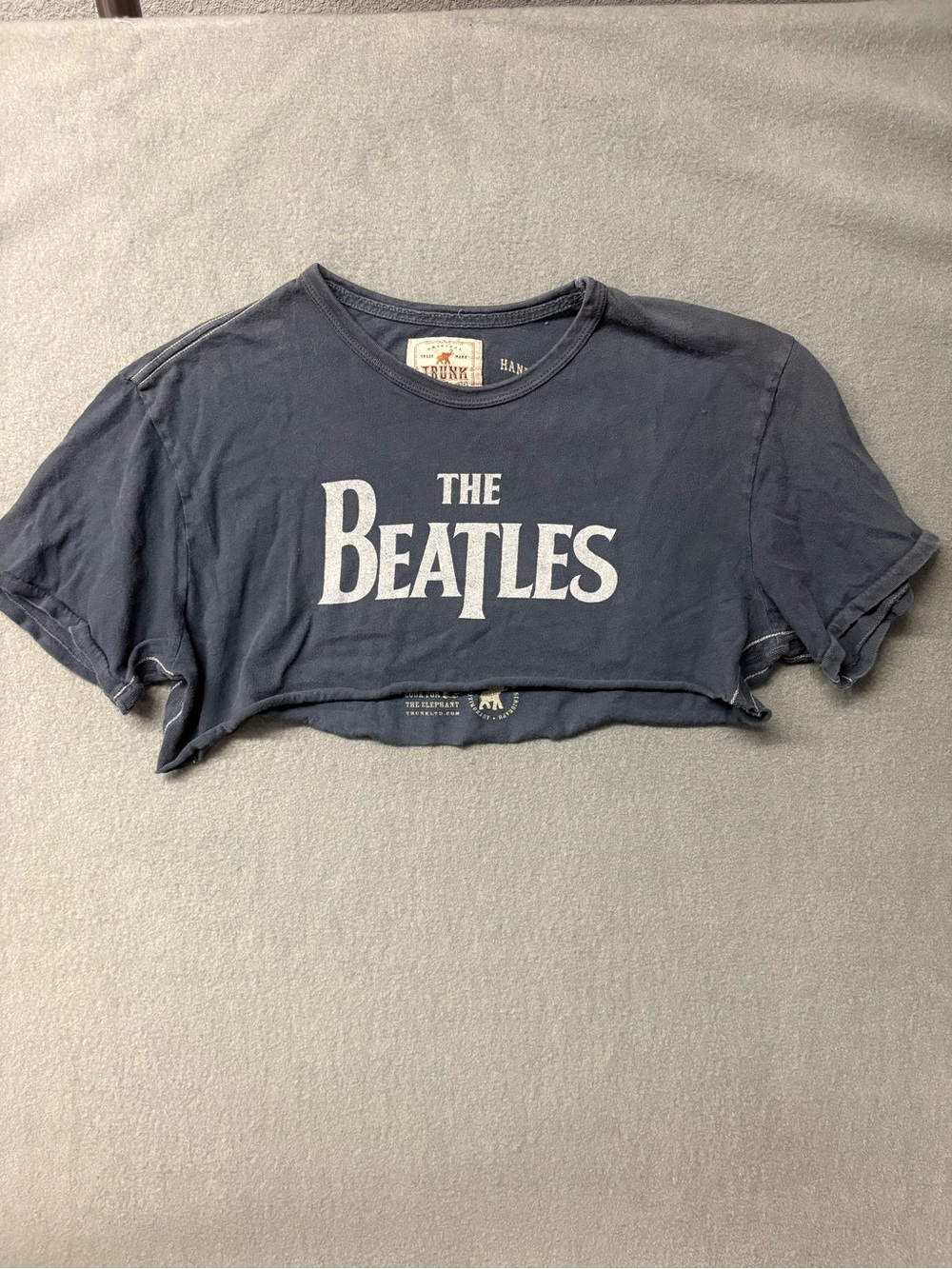 Women’s Trunk Beatles Cropped Tee Distressed Sz. 4